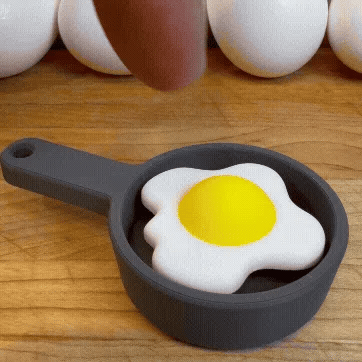 Frying Pan and Egg Clicker