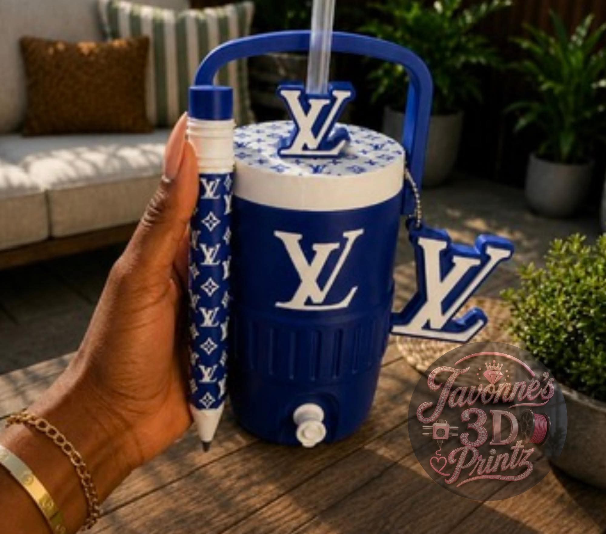 Designer-Inspired Koozie